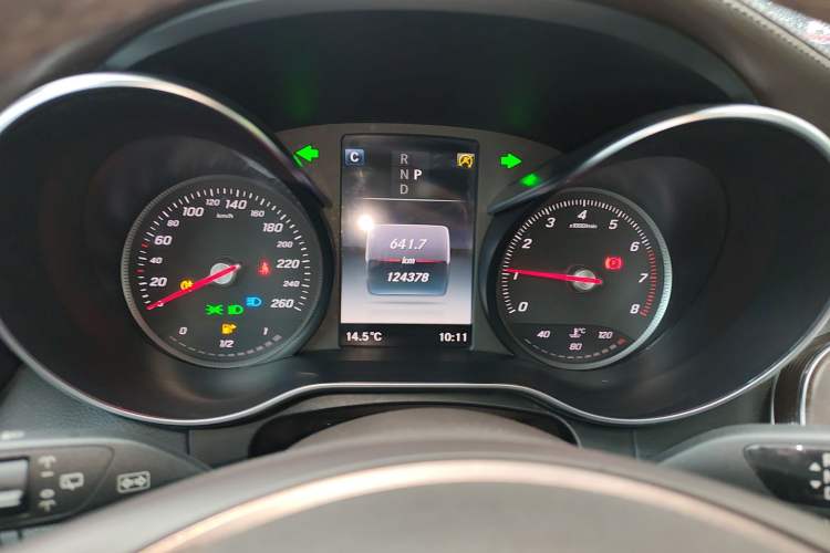 Used Mercedes-Benz GLC 2018 Refreshed GLC 300 4MATIC Dynamic Edition
