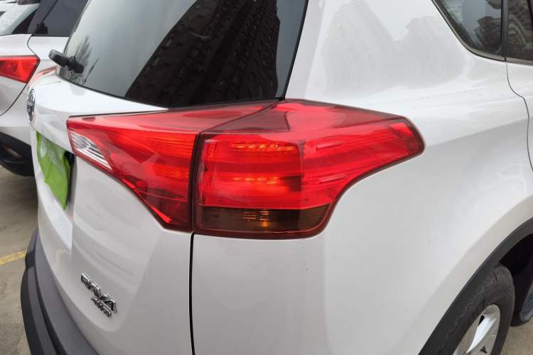 Used Toyota RAV4 2013 2.5L Automatic 4x4 Elite Edition
