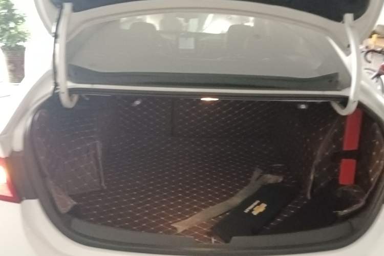 Used Chevrolet Malibu XL 2017 1.5T Automatic Ruichi Edition Trunk