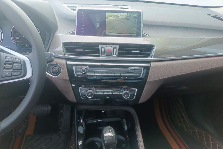 Used BMW X1 New Energy 2019 xDrive25Le Mileage Upgrade Version Audio And AC Panel