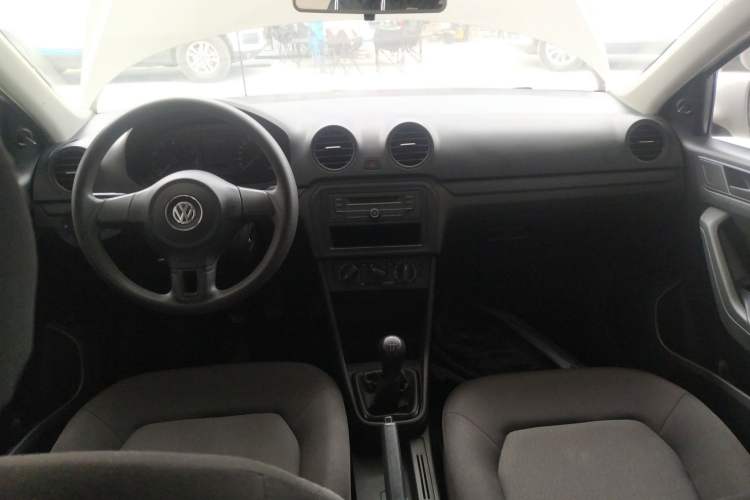 Used Volkswagen Jetta 2015 1.6L Manual Fashion Edition