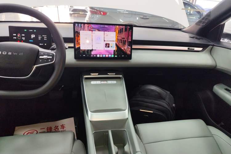 Used Roewe D6 2025 450km Deluxe Edition