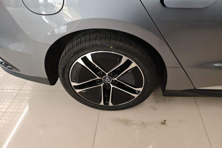 Used BYD Han 2023 EV Champion Edition 605KM Front-Drive Premium Model