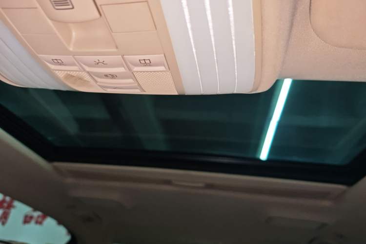 Used Mercedes-Benz E-Class 2015 E 200 L Sport Edition
