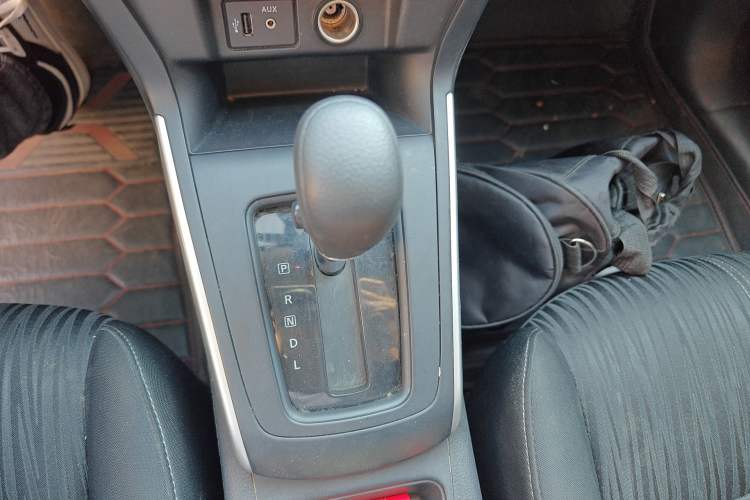 Used Nissan Sylphy 2022 Classic 1.6XE CVT Comfort Edition Gear Lever