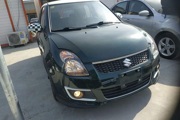 Used Suzuki Swift 2016 1.5L Automatic Fashionable Coolplay Edition Front Right 45 Deg