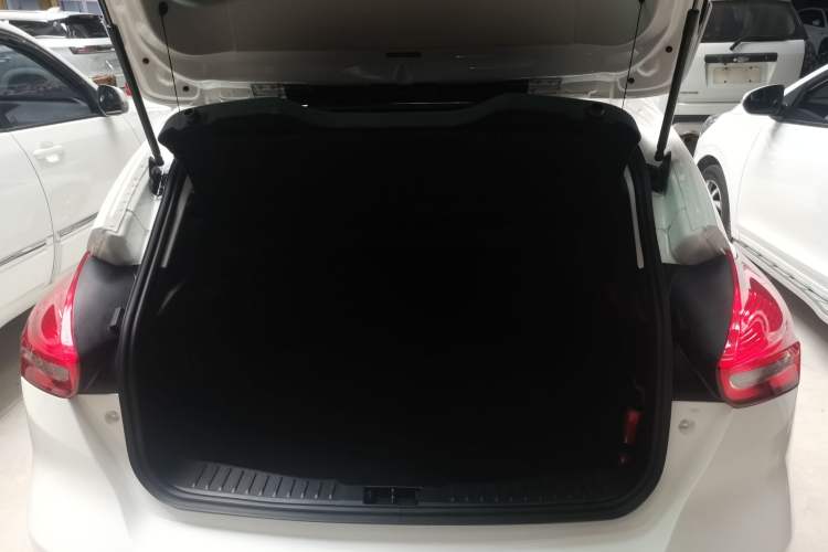 Used Ford Focus 2017 Hatchback 1.6L Automatic Comfort Plus SmartDrive Edition
