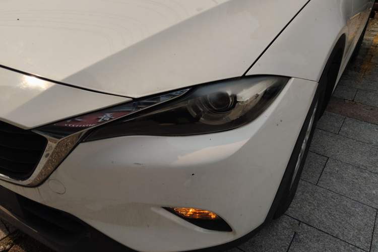 Used Mazda CX-4 2018 2.0L Automatic Two-Wheel Drive Blue Sky Dynamic Version China V Standard Left Front Headlight