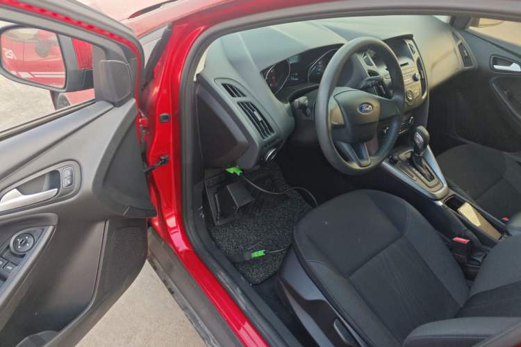 Used Ford Focus 2015 Hatchback 1.6L Automatic Comfort Model