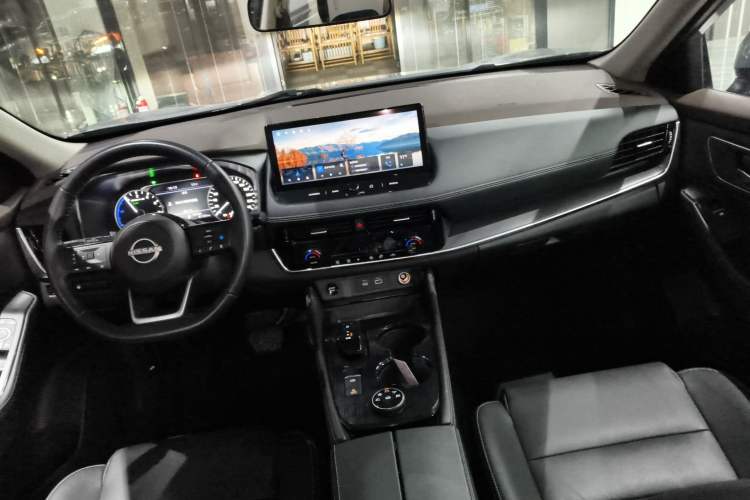 Used Nissan X-Trail 2023 e-POWER Ultra-Hybrid Dual-Motor All-Wheel-Drive Luxury Edition
