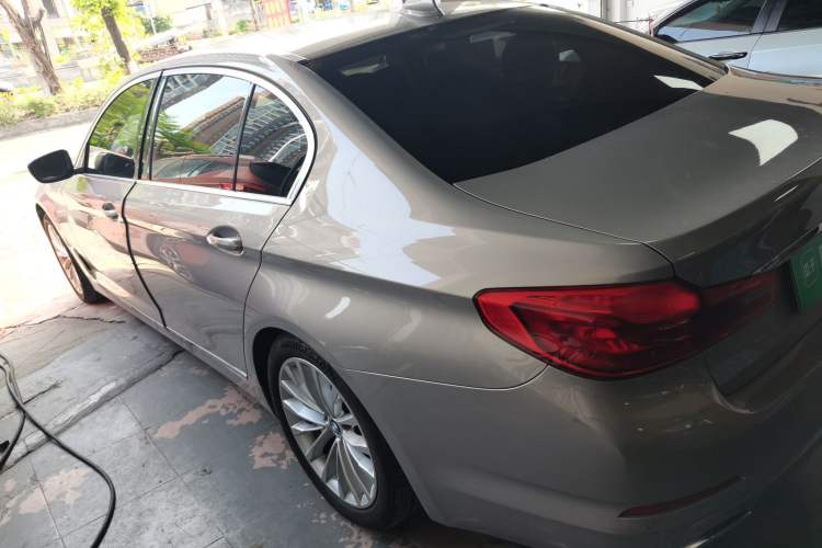 Used BMW 5 Series 2020 525Li Luxury Package
