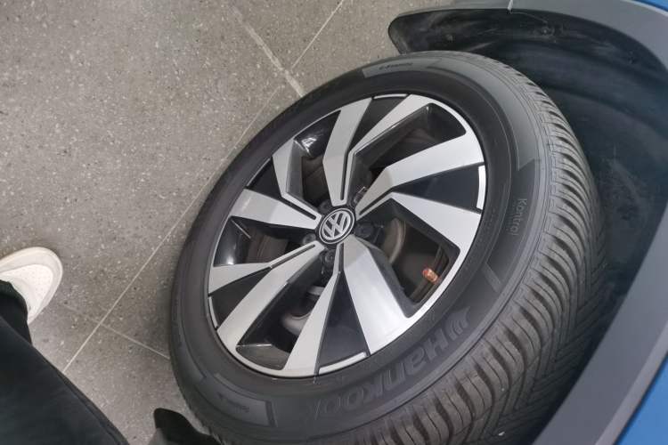 Used Volkswagen Tayron 2019 330TSI Two-Wheel Drive Luxury Model China VI Standard Right Front Wheel Hub