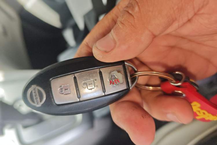 Used Nissan NV200 2016 Revised Version 1.6L CVT Deluxe Edition
