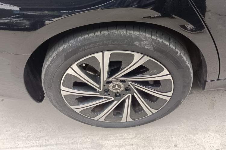 Used Mercedes-Benz E-Class 2024 E 300 L Luxury Model
