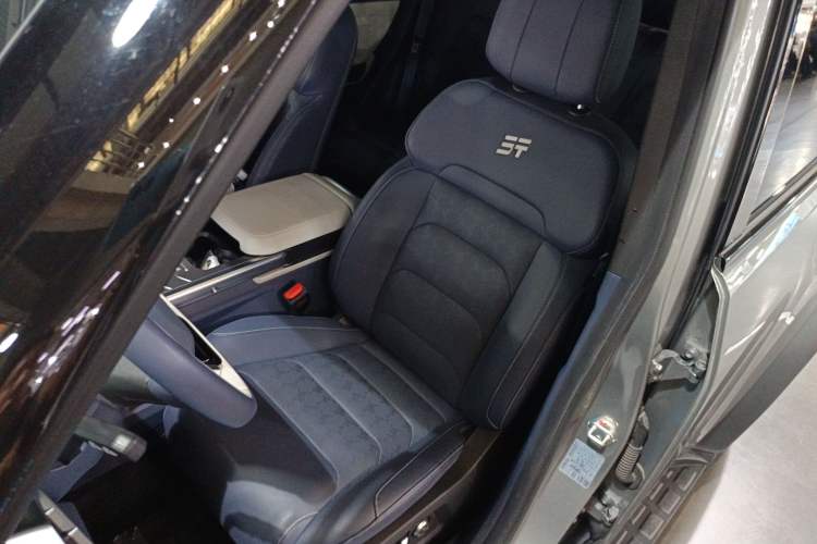 Used JETOUR Shanhai Traveler C-DM 2024 C-DM 208KM Mountain & Wilderness Edition
