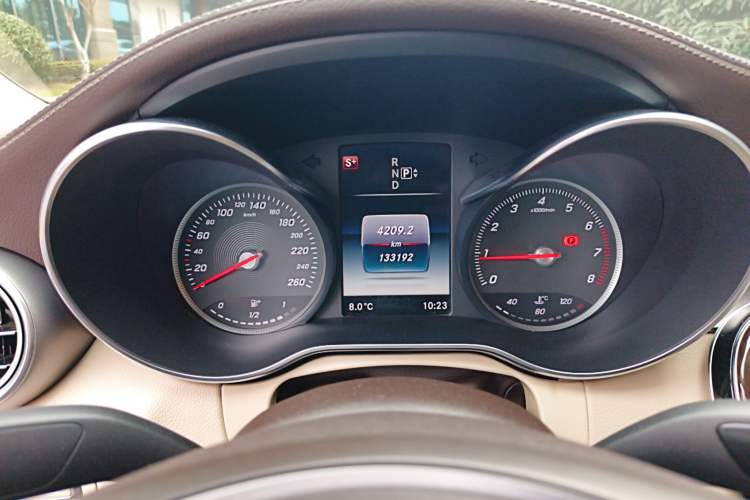 Used Mercedes-Benz C-Class 2015 C 200 L