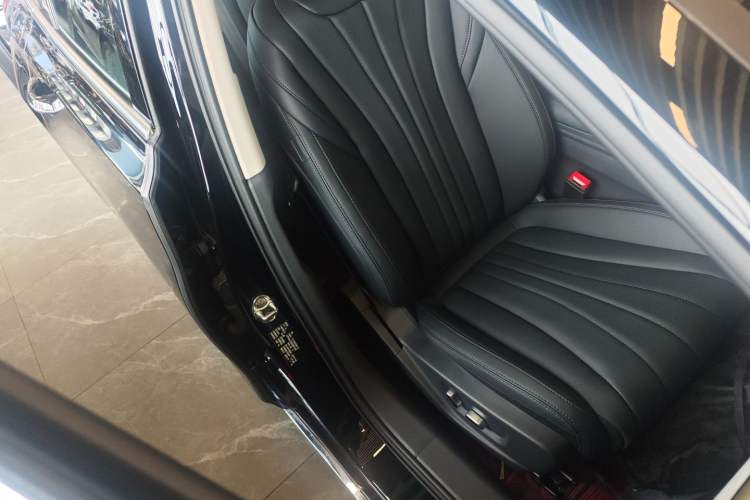 Used Hongqi H5 2025 1.5T DCT Qiyun 500 000th Unit Commemorative Edition