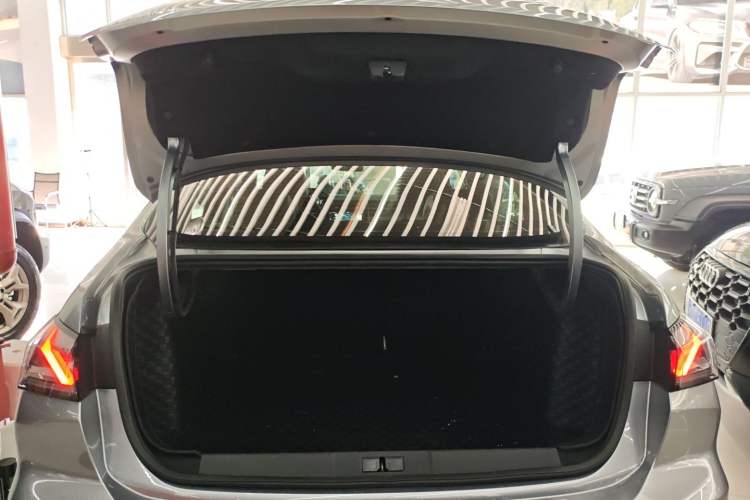 Used Peugeot 408 2024 360THP "Da Da" Model – Latou Edition
