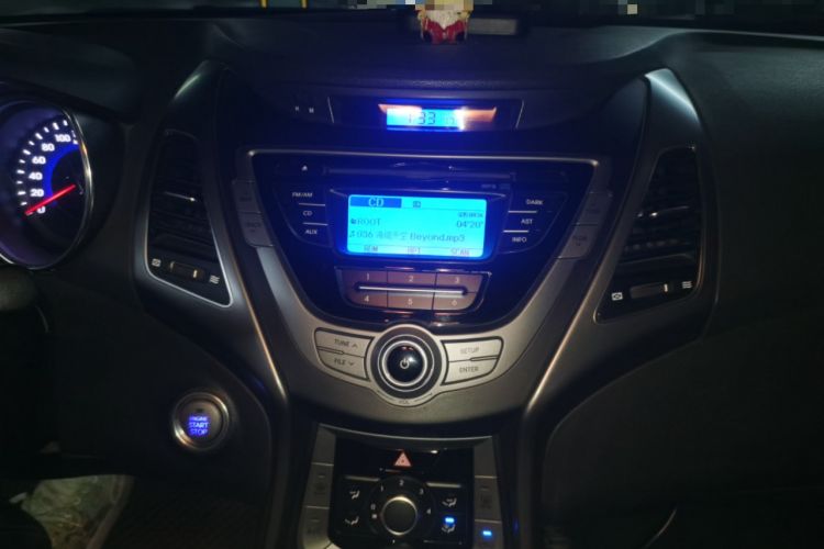 Used Hyundai Elantra (5th Generation / Langdong) 2015 1.6L Manual Leading Model Audio And AC Panel