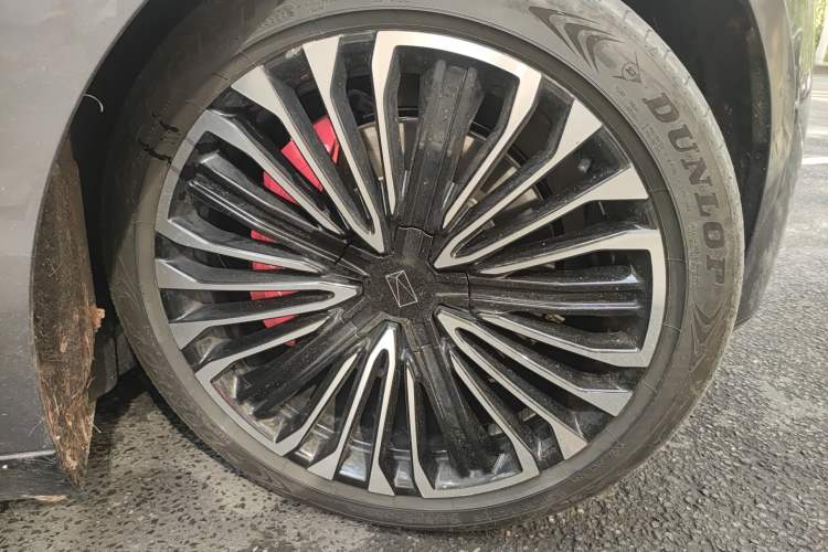 Used Avatr 12 2024 Updated Version 700 Three-Laser Rear-Wheel Drive Luxury Edition Right Front Wheel Hub