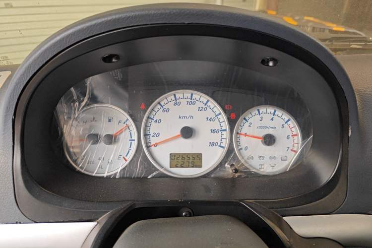 Used King Long Golden Way 2015 2.0L Value-Packed Practical Version 4G21B Instrument Cluster
