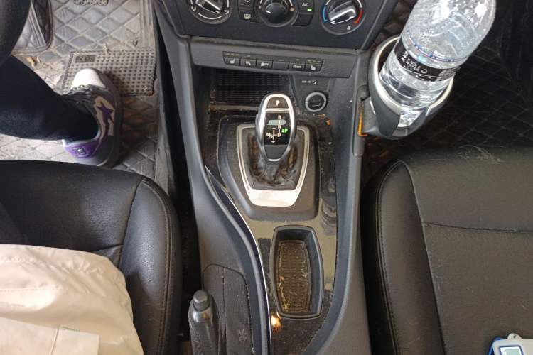 Used BMW X1 2015 sDrive18i Fashion Upgrade Edition Gear Lever