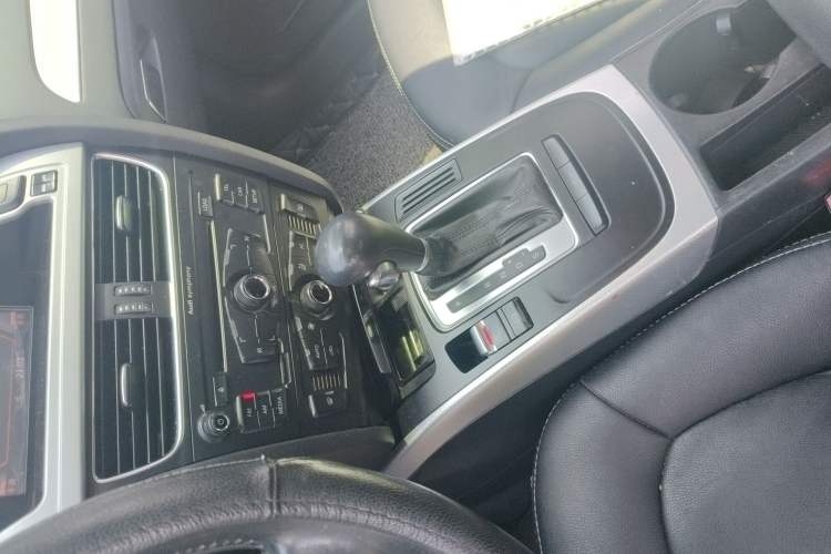 Used Audi A4L 2011 2.0 TFSI Standard Model
