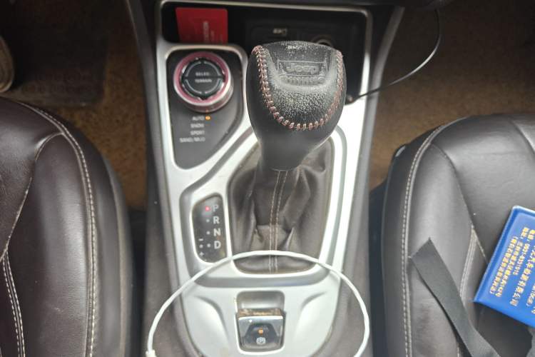 Used Jeep Cherokee 2014 2.4L Luxury Edition