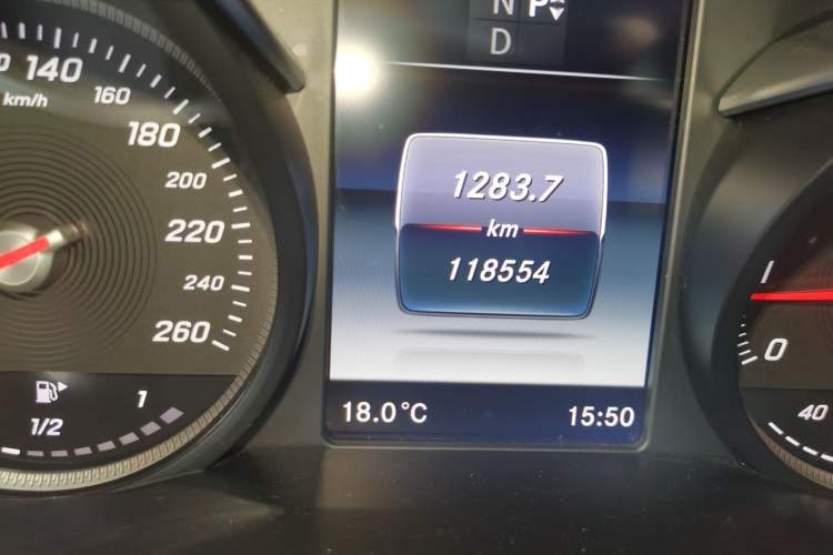 Used Mercedes-Benz GLC 2019 Facelift GLC 260 L 4MATIC Luxury Model
