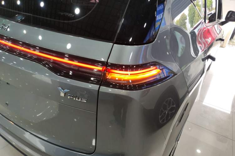 Used AION Y 2023 Younger Right Rear Taillight