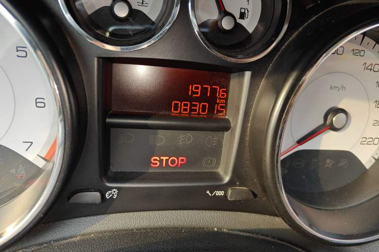 Used Peugeot 308 2013 1.6L Manual YouShang Model Odometer Close Up