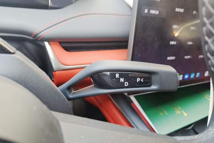 Used Xiaomi Auto SU7 2024 Four-Wheel Drive Ultra-Long Range Advanced Intelligent Driving Max Edition