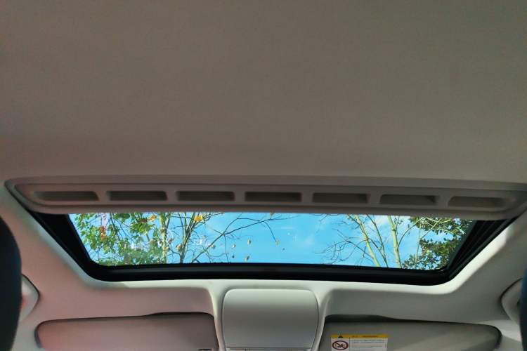 Used Volkswagen Polo 2016 1.6L Automatic Comfort Model
