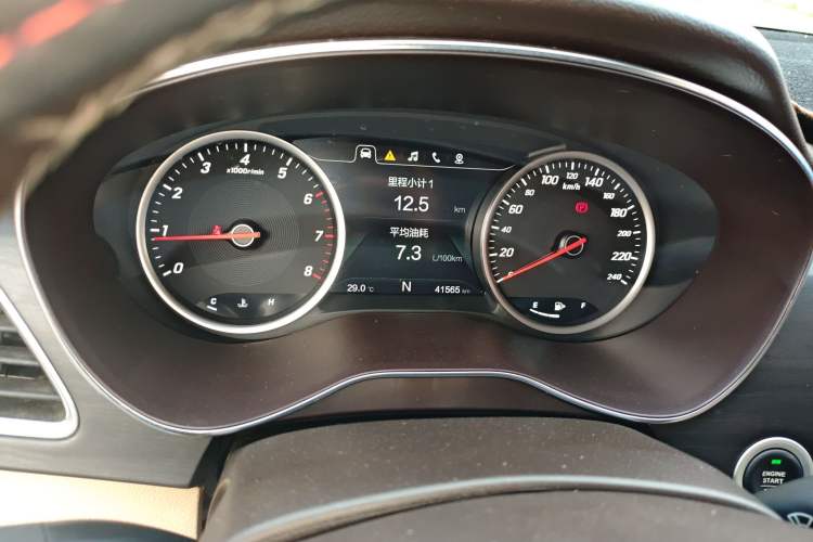 Used Baojun 730 2017 1.8L iAMT Prestige Version 7 Seats