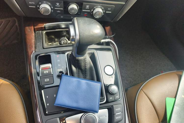 Used Audi A6L 2014 30 FSI Technology Model