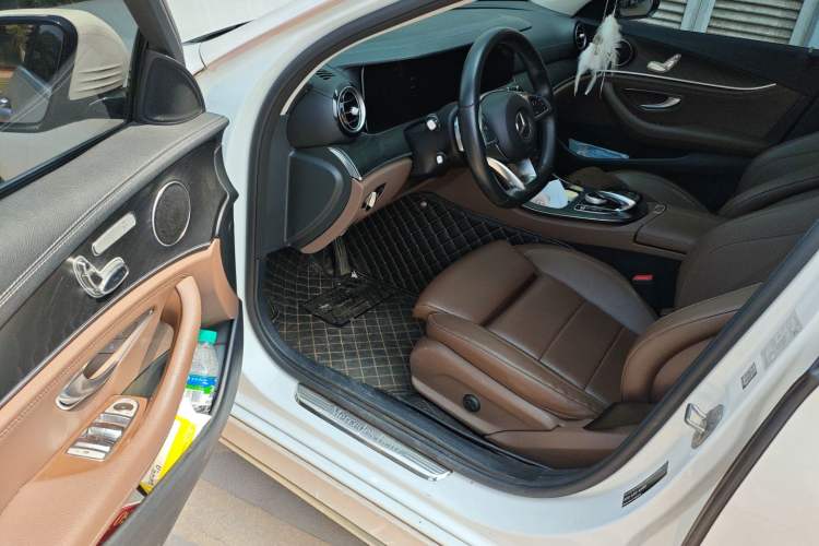 Used Mercedes-Benz E-Class 2018 Facelift E 200 L Sport Edition
