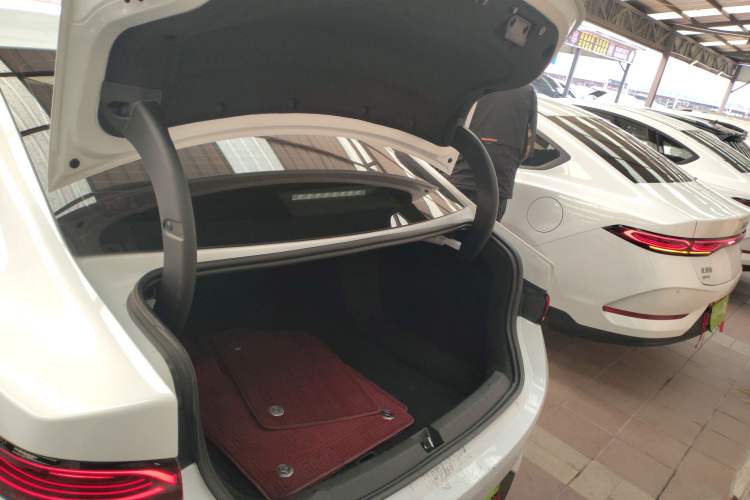 Used BYD Qin PLUS 2025 DM-i Smart Drive 55KM Leading Model
