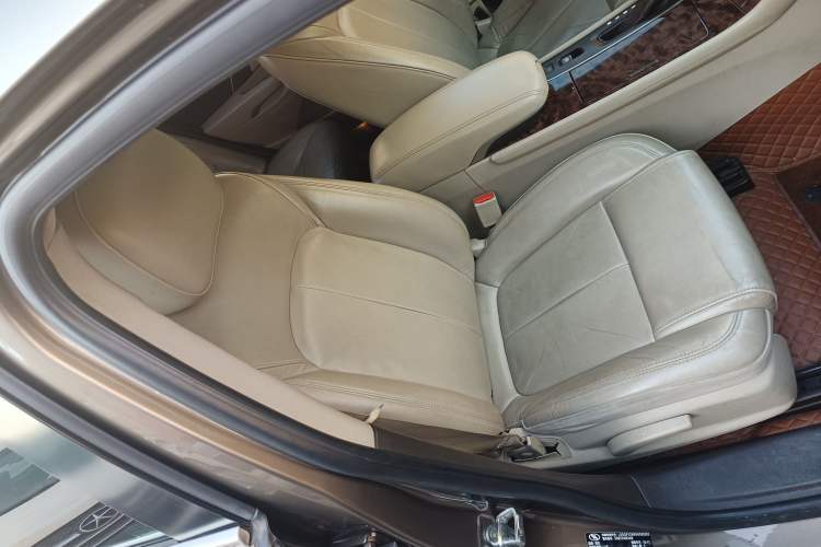 Used Buick LaCrosse 2013 2.4L SIDI Leading Comfort Version
