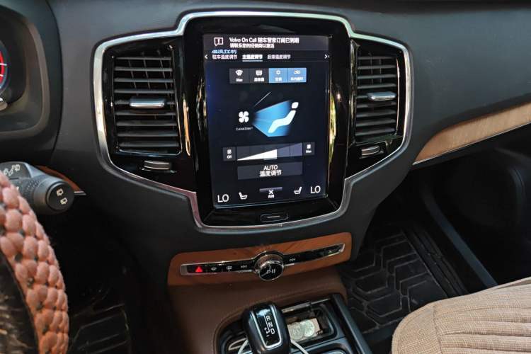 Used Volvo XC90 2019 T6 Zhiyi Edition 7-Seater China V Emission Standard Audio And AC Panel