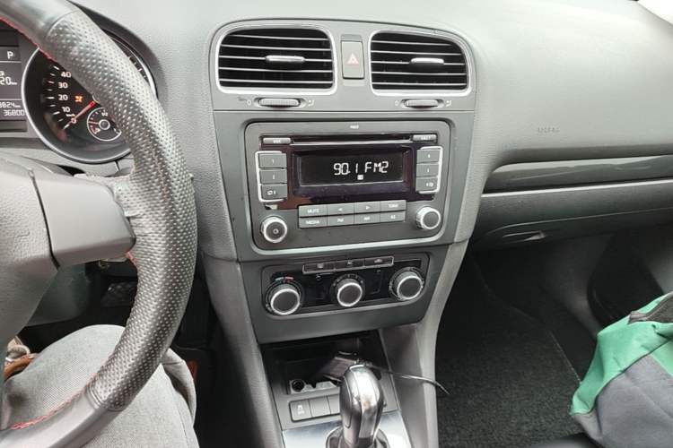 Used Volkswagen Golf 2012 1.6L Automatic Comfort Model
