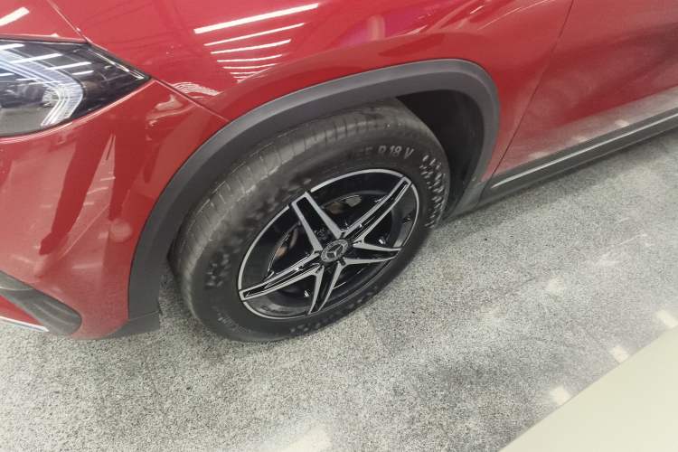 Used Mercedes-Benz EQA 2022 EQA 300 4MATIC Launch Edition
