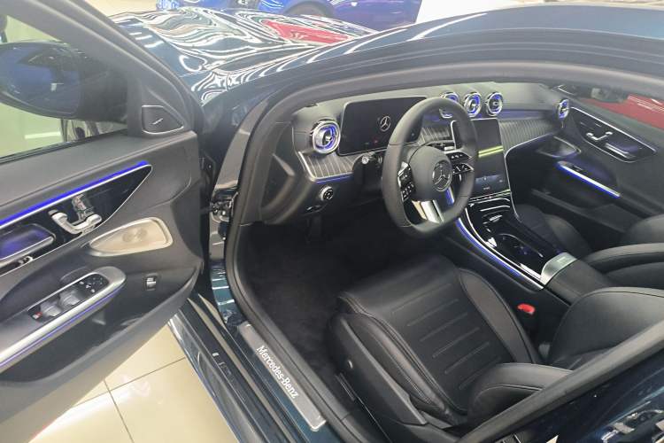 Used Mercedes-Benz C-Class 2022 C 260 L Obsidian Night Sport Edition Driver Seat