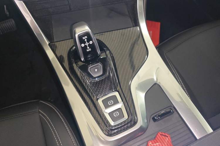 Used Lynk & Co 01 2017 2.0T Two-Wheel Drive Pro Edition Gear Lever