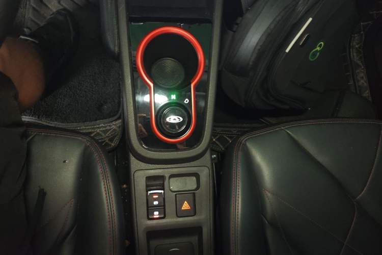 Used Chery New Energy Little Ant 2022 Updated Version Sweet Pink Edition Full-Sugar Version 30.6 kWh 30 kW 301 km