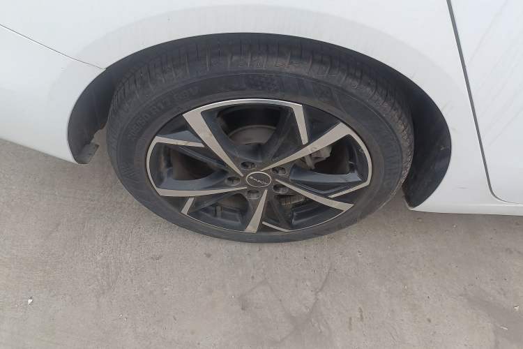 Used Roewe i5 2023 1.5L CVT Luxury Edition
