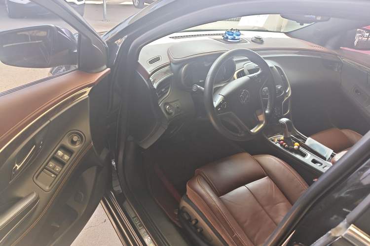 Used Buick LaCrosse 2013 2.4L SIDI Elite Comfort Version Driver Seat