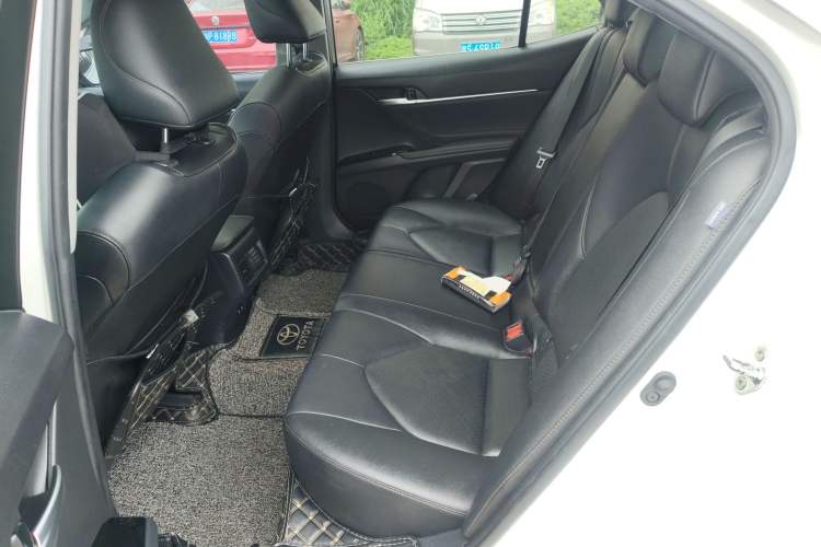 Used Toyota Camry 2019 Revised Version 2.0G Luxury Edition Left Rear Seat