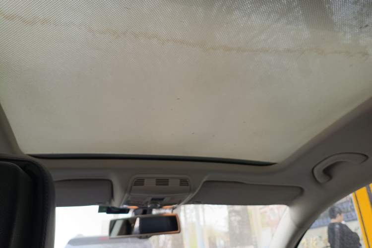 Used Volkswagen Magotan 2012 Travel Edition 2.0 TSI Luxury Version
