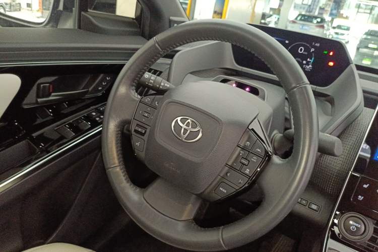 Used Toyota GAC bZ4X 2022 X-MODE Four-Wheel Drive Ultra Steering Wheel