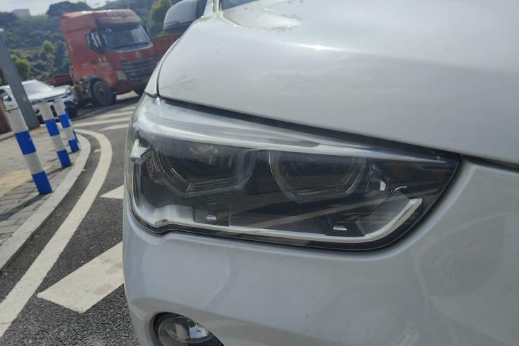 Used BMW X1 2016 sDrive18Li Premium Edition
